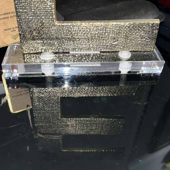 Metal Letter “E” On A Acrylic Stand NWT - Picture 8 of 8